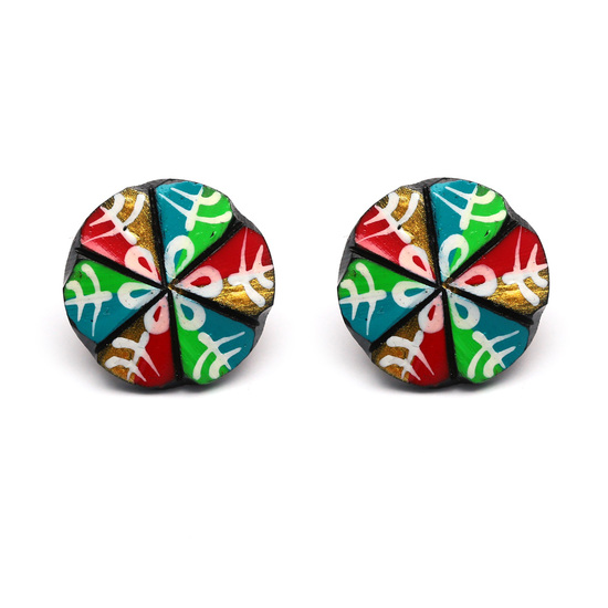 Hand painted white flower button coconut shell stud earrings with plastic posts